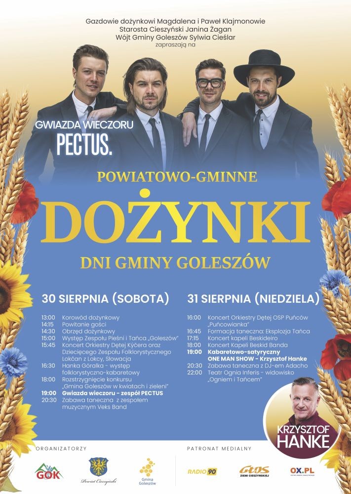 U góry widać czterech elegancko ubranych mężczyzn z zespołu Pectus. Po bokach – słoneczniki i kłosy zbóż. W centrum napis „Dożynki Powiatowo-Gminne”. Niżej szczegółowy program wydarzeń na 30 i 31 sierpnia, z atrakcjami i koncertami.