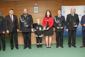 s800x600-402294503424797096275356125452941324189696nresize