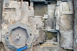 Zasięg kompleksu pomieszczeń odsłoniętych w trakcie badań archeologicznych na środku cieszyńskiego Rynku