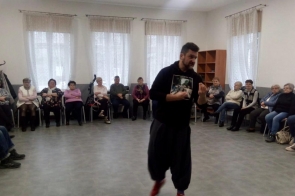 Na zdjęciu uczestnik projektu 