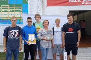 Nagroda dla Uczniów ZSP-T Międzyświeć na Agro SHOW 2023 w Bednarach 