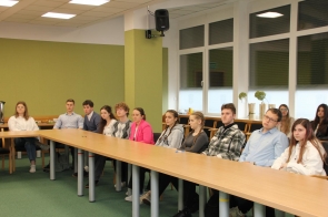 Uczniowie biorący udział w Olimpiadzie 