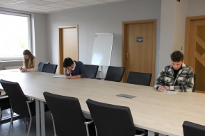 3 uczniów walczących o III miejsce w dogrywce 