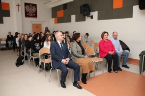 Mieczysław Szczurek Starosta Cieszyński, Janina Żagan Wicestarosta Powiatu Cieszyńskiego, Magister Farmacji Aptecznej Ewa Jancarczyk, uczestnicy spotkania