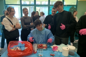 Uczniowie Osuchowskiego w Fundacji Kardiochirurgii w Zabrzu  