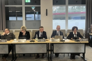 Obrady Rady Powiatu w Sali Sesyjnej