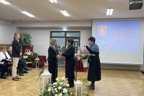 Uroczysta gala z okazji jubileuszu szkoły. Życzenia Powiatu Cieszyńskiego.