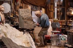 1,7 mln umów o dzieło zgłoszono do ZUS w 2021 r.