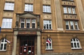 budynek-zusu-w-bb