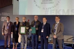 Fundacja Rozwoju Przedsiębiorczości „Być Razem” - Laureatem i Liderem śląskiego rynku pracy- zdjęcie wyróżniające