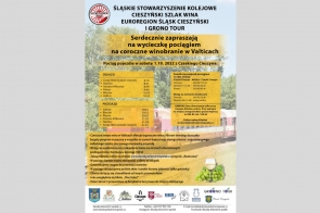 Zabytkowym pociągiem na winobranie w Valticach