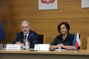 Członkowie Zarządu podzielili między siebie zadania - zdjęcie wyrożninające