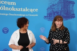 Janina Żagan Starosta Cieszyński, Jolanta Dawidowicz-Macura Dyrektor I LO im. Antoniego Osuchowskiego w Cieszynie 