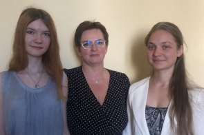 Wspólny dialog w czterech językach,  czyli (nie) zwyczajne sąsiedzkie rozmowy