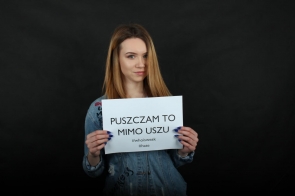 Kampania społeczna „WHO IS WEAK – KTO JEST SŁABY?” prowadzona przez uczniów Szkoły Organizacji i Zarządzania w Cieszynie 