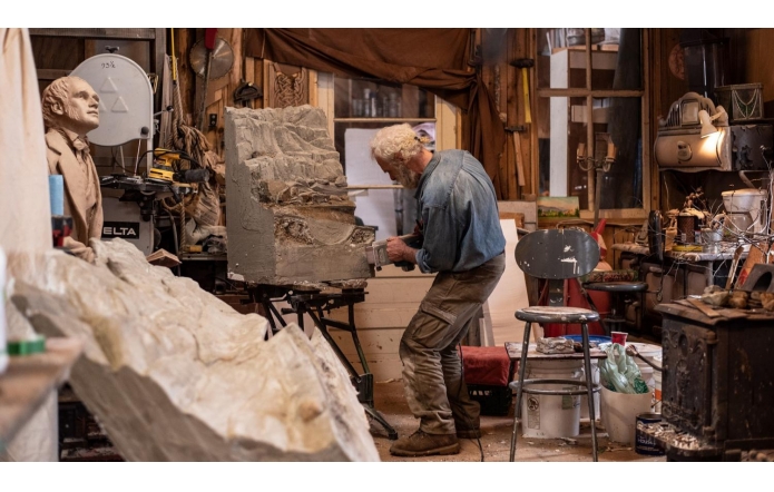 1,7 mln umów o dzieło zgłoszono do ZUS w 2021 r.