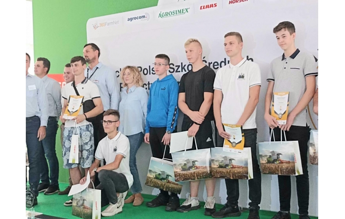 Nagroda dla Uczniów ZSP-T Międzyświeć na Agro SHOW 2023 w Bednarach 